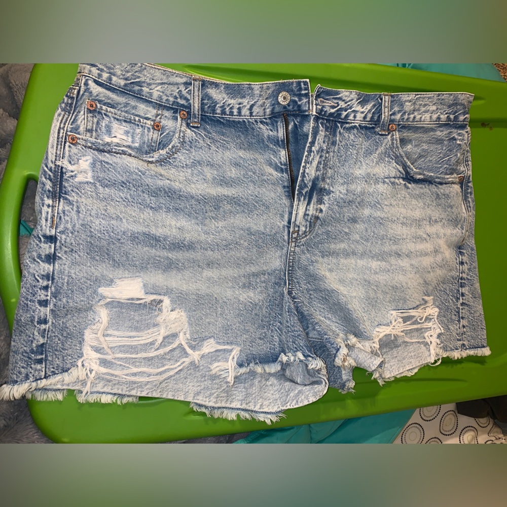 NWT AE Jean Shorts size 20